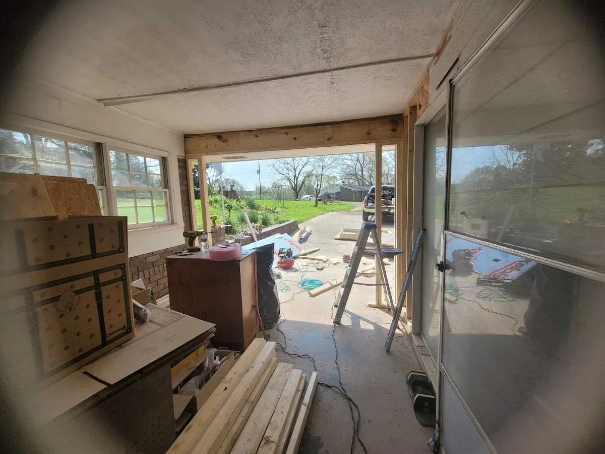 Air movers and dehumidifier for Drying & Dehumidification in Kingston